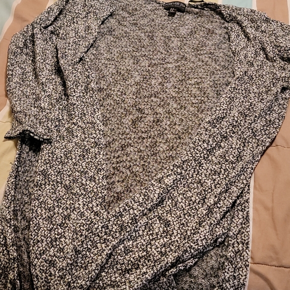 Sweater - Picture 3 of 3